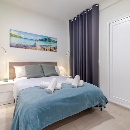 Cozy Family House Apartment *