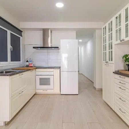 Apartment Cozy Family House *